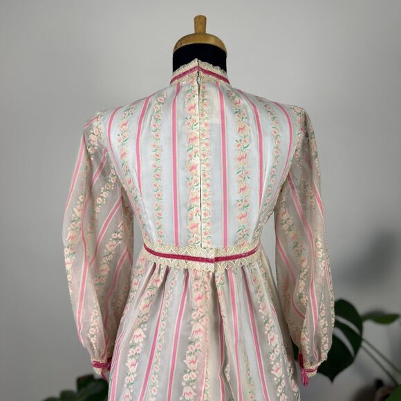 Vintage 1970s Lorrie Deb Floral Lace Victorian Prairie Dress, Gunne Sax Style - Picture 5 of 16